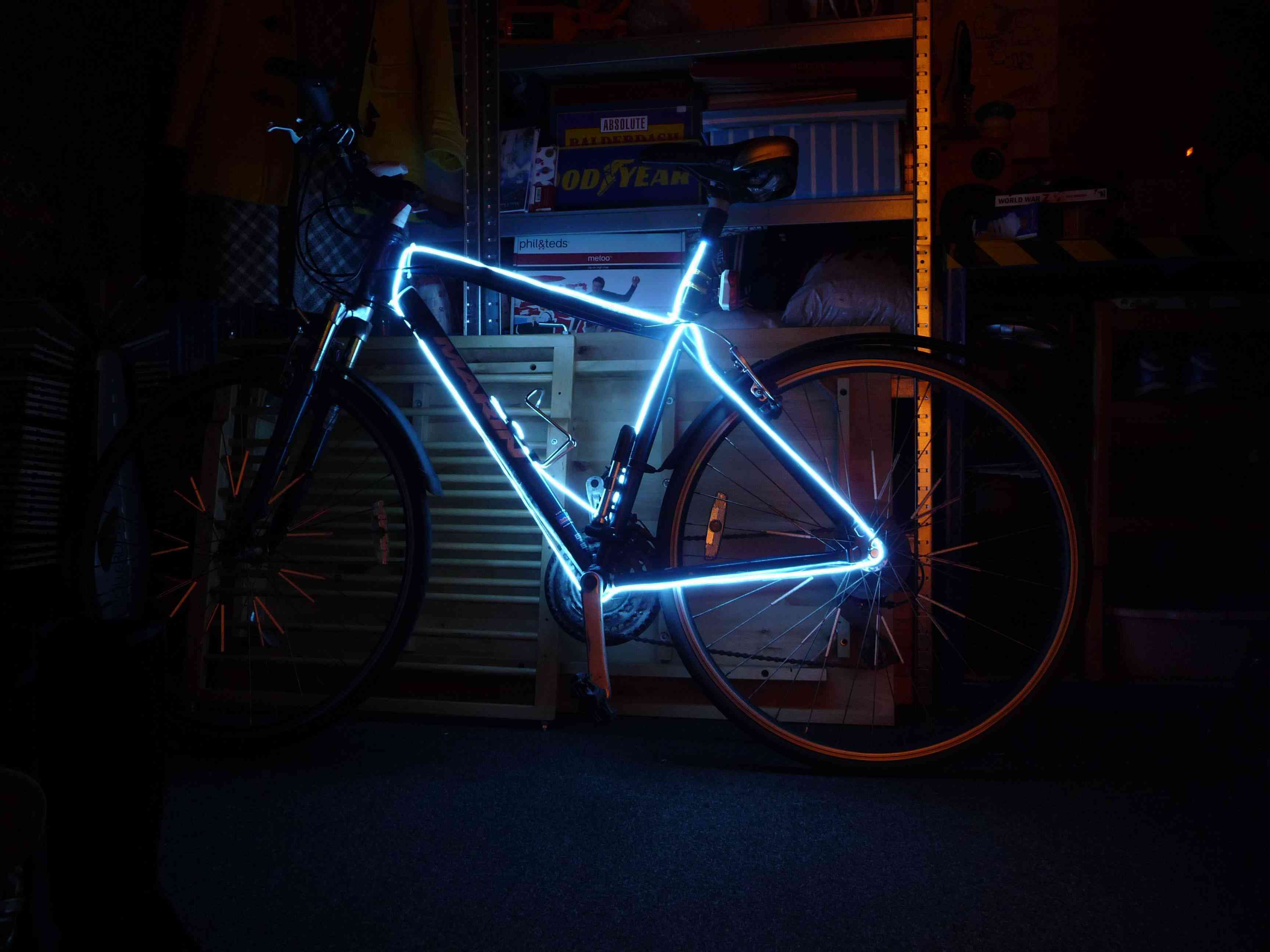 Svítící elektrický drát - kabel, 5m, barva zelená, 12V