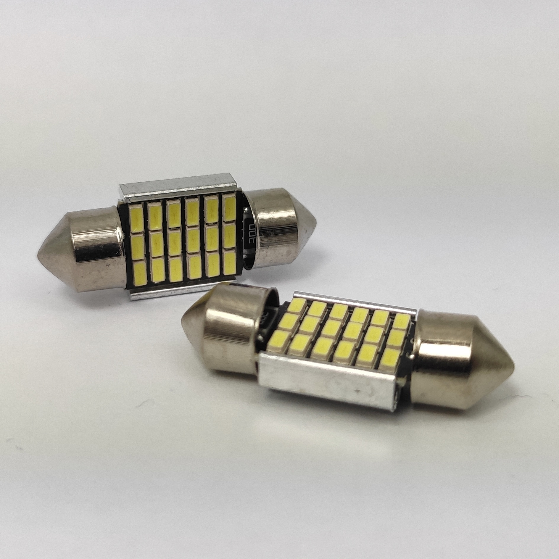 VÝPRODEJ: CANBUS sufitka bílá, 27 SMD, 36mm, 1ks