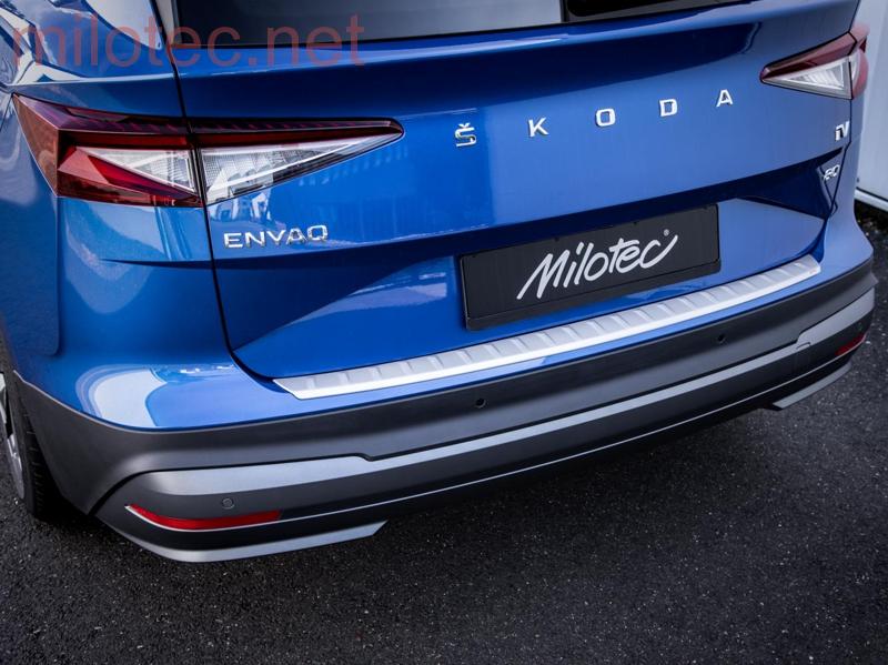 Práh pátých dveří s výstupky, stříbrný matný - Škoda Enyaq