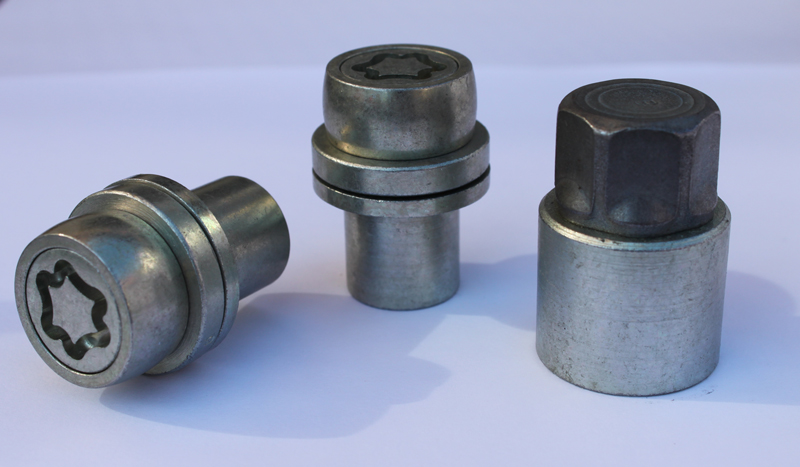 Zajišťovací matice SICUSTAR M14x1,5mm, plochá s podložkou, klíč 19