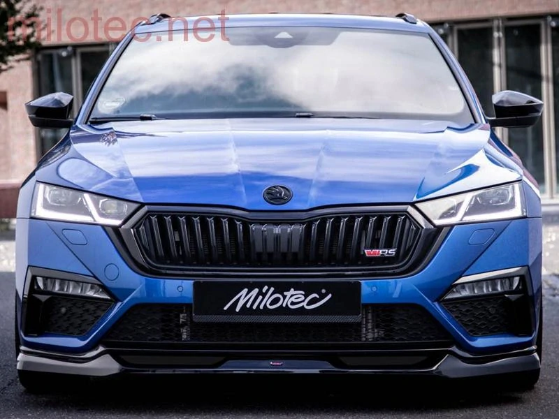 Přední spoiler, černý lesklý "klavírlak" - Škoda Octavia IV. RS Lim./Combi