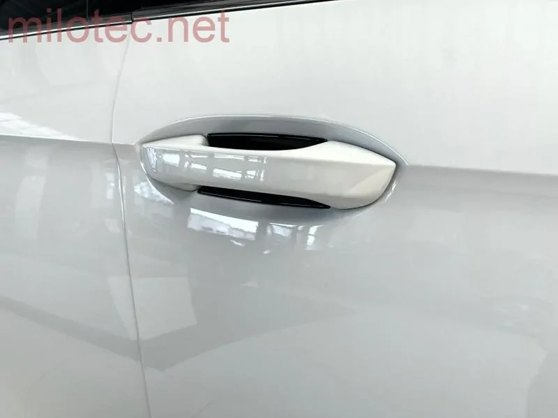 Kryty pod kliky, Škoda Superb IV