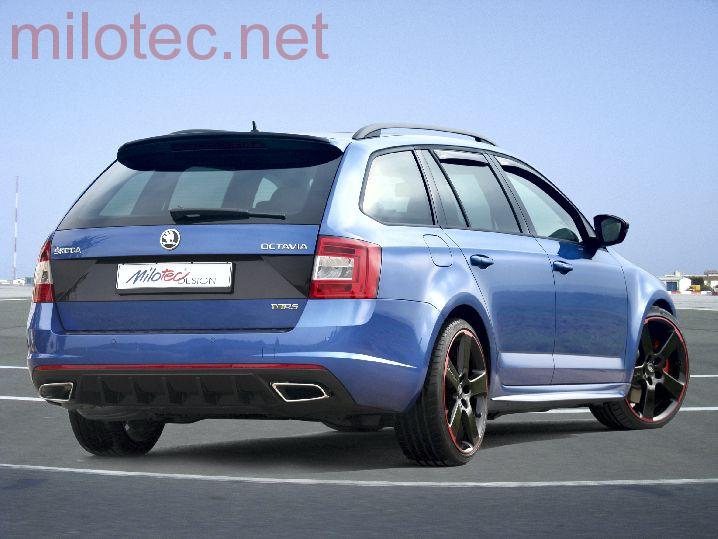 Designový kryt pod SPZ, černý lesklý "klavírlak" - Škoda Octavia III. Combi