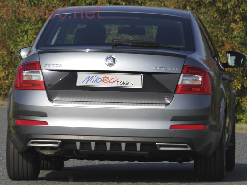Difuzor zadního nárazníku s převleky, černý lesklý "klavírlak" - Škoda Octavia III.