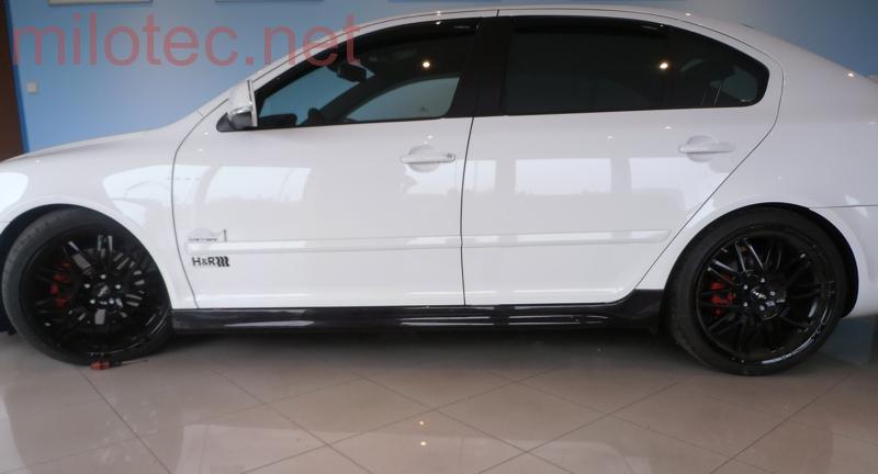 Rozšíření prahů, černá metalíza - Škoda Octavia II. Facelift
