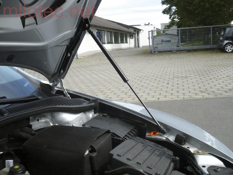 Plynová vzpěra kapoty motoru - Škoda Octavia II.