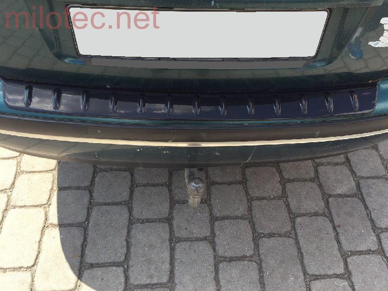 Práh pátých dveří s výstupky, černá metalíza - Škoda Octavia I. Combi