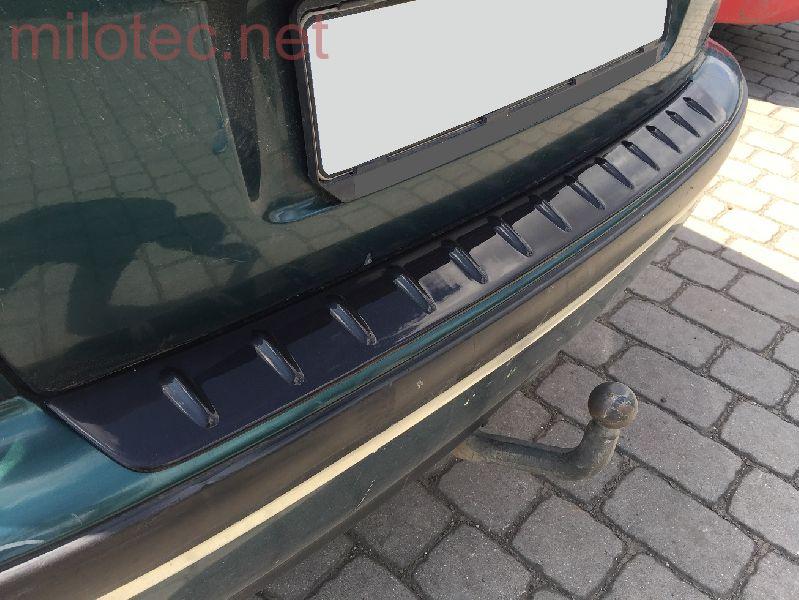 Práh pátých dveří s výstupky, černá metalíza - Škoda Fabia I. Limousine