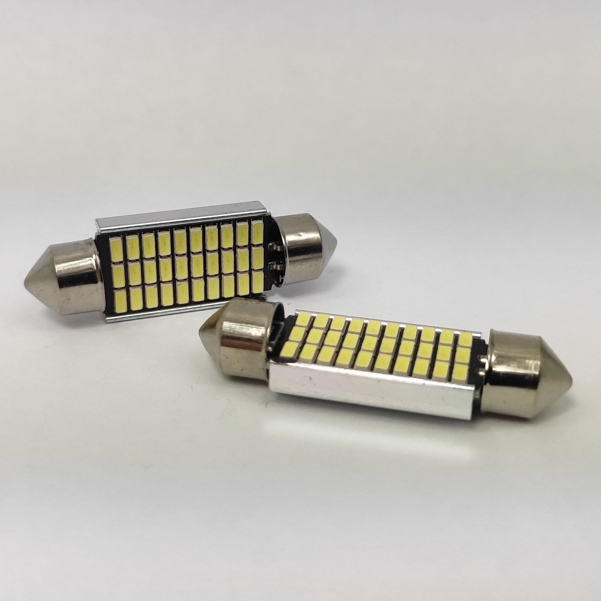 CANBUS sufitka bílá, 30 SMD, 39mm, 1ks