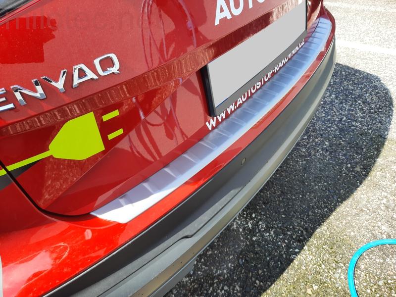 Práh pátých dveří s výstupky, stříbrný matný - Škoda Enyaq