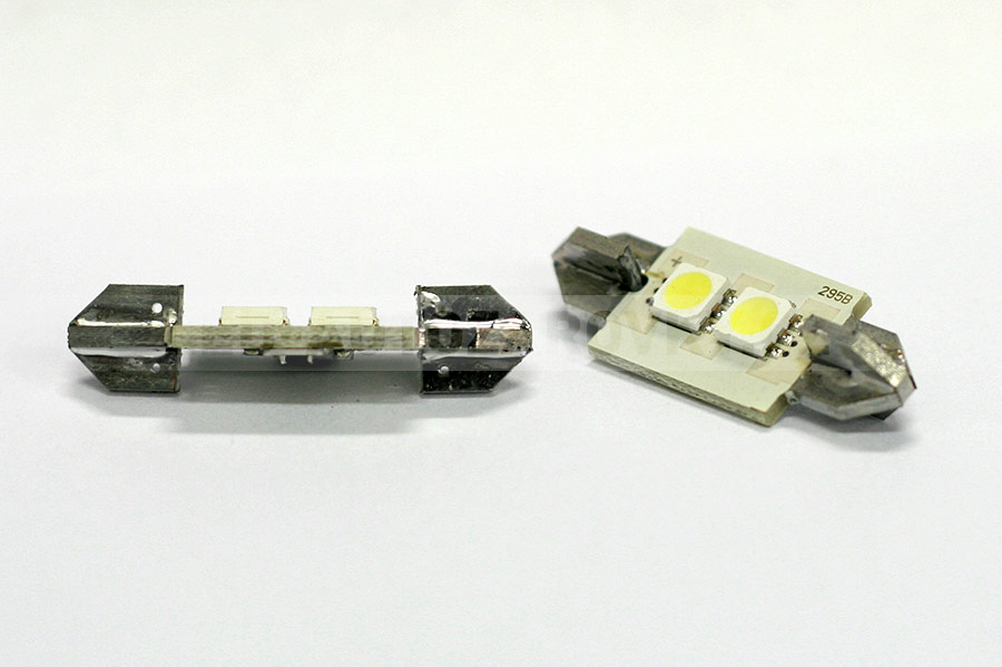 VÝPRODEJ: CAN-BUS sufitka bílá - Super Light, 2 SMD LED, 36mm, 1ks