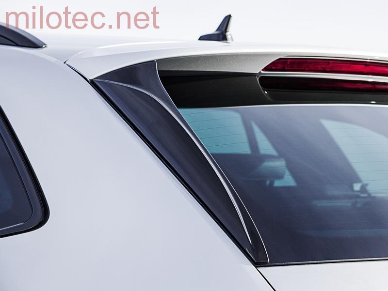 Flaps-deflektory zadního okna, černý lesklý "klavírlak" - Škoda Superb III. Sportline Combi