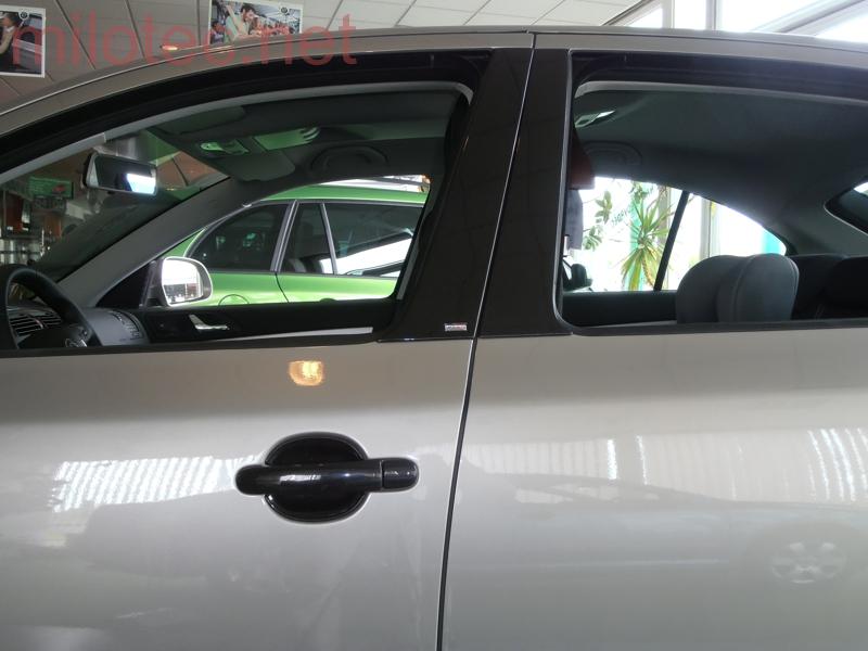 AKCE: Kryty klik plné, černá metalíza (4ks velký díl) - Škoda Octavia I.