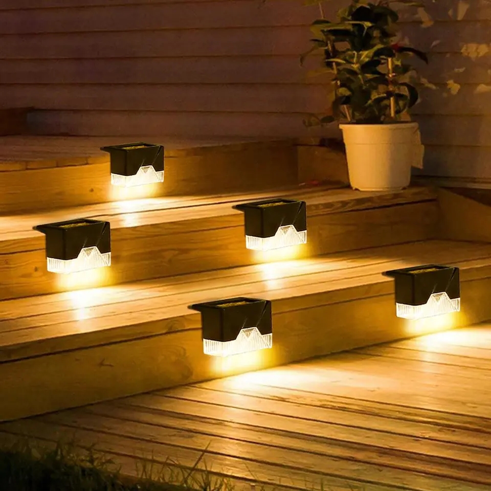 LED solární venkovní světlo na schody, zábradlí nebo zídky, barva studená bílá, sada 4ks