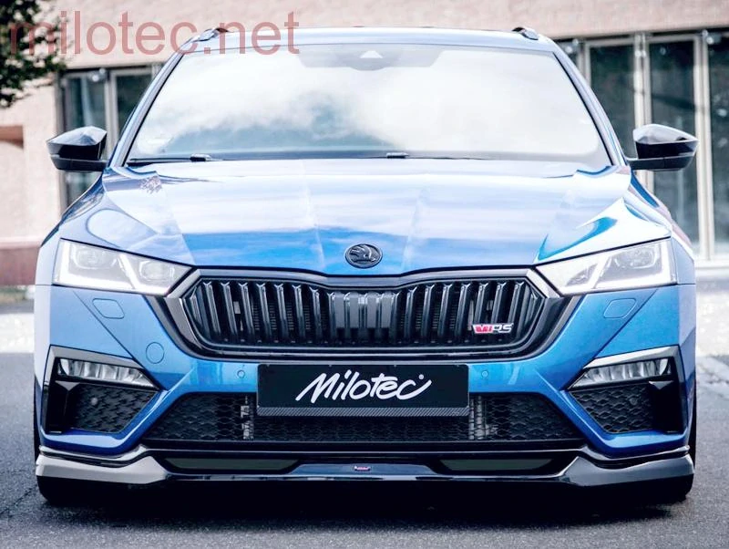 Lemy sání vzduchu, černý lesklý "klavírlak" - Škoda Octavia IV. RS, od r.v. 2020