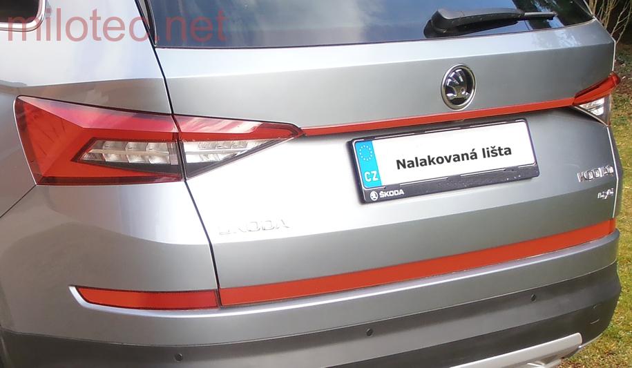 Lišta nad zadní SPZ, černý lesklý "klavírlak" - Škoda Kodiaq