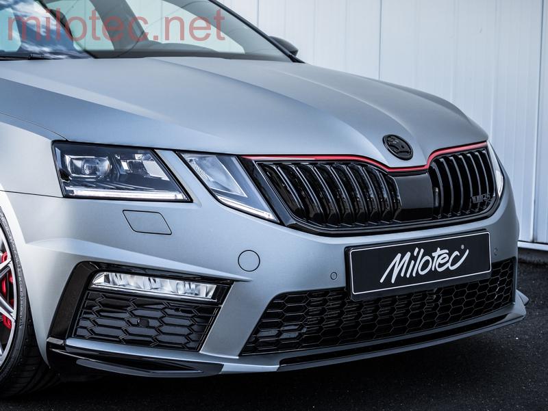 Díly předního nárazníku, černý lesklý "klavírlak" - Škoda Octavia III. RS Facelift