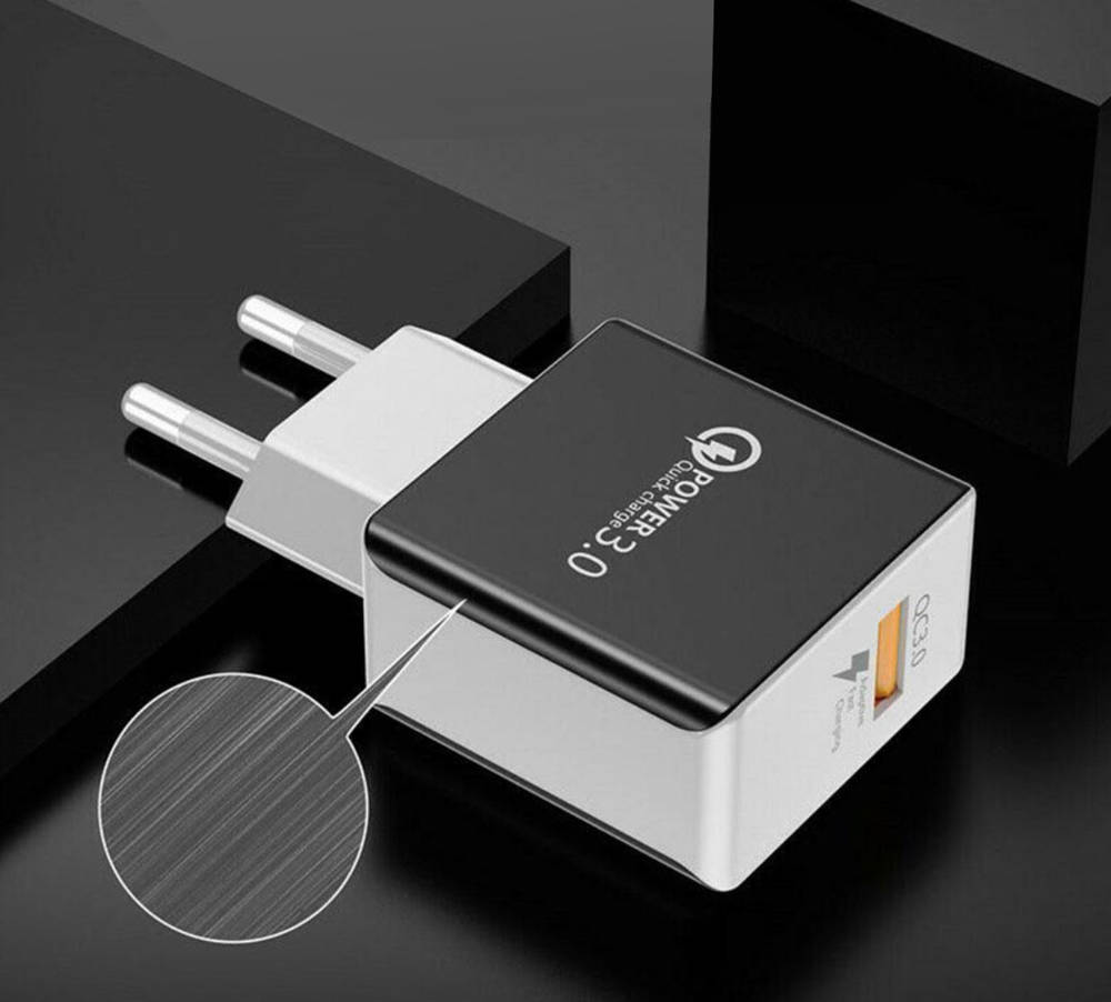 Rychlonabíječka USB černá, rychlé nabíjení Quick Charge 3.0, adaptivní rychlé nabíjení