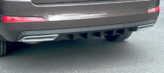 Difuzor zadního nárazníku + koncovky výfuku, černý lesklý "klavírlak" - Škoda Octavia III.