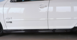 Rozšíření prahů, černá metalíza - Škoda Octavia II.