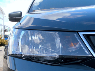 Kryty světlometů (mračítka), černý lesklý "klavírlak" - Škoda Fabia III.
