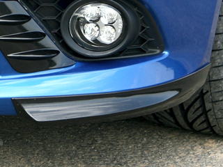 Rozšíření předního nárazníku, černý lesklý "klavírlak" - Škoda Fabia II. RS Facelift od r.v. 2010