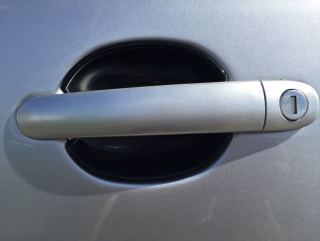 Kryty pod kliky malé, černý lesklý "klavírlak", 4ks - Škoda Fabia I.
